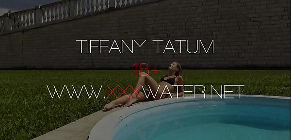 Tiffany Tatum super hot pool action